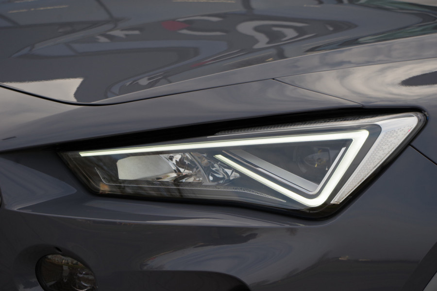 CUPRA Formentor 1.4 e-Hybrid 204 PK Performance PHEV, Panoramadak, Adap. Cruise Control, Carplay