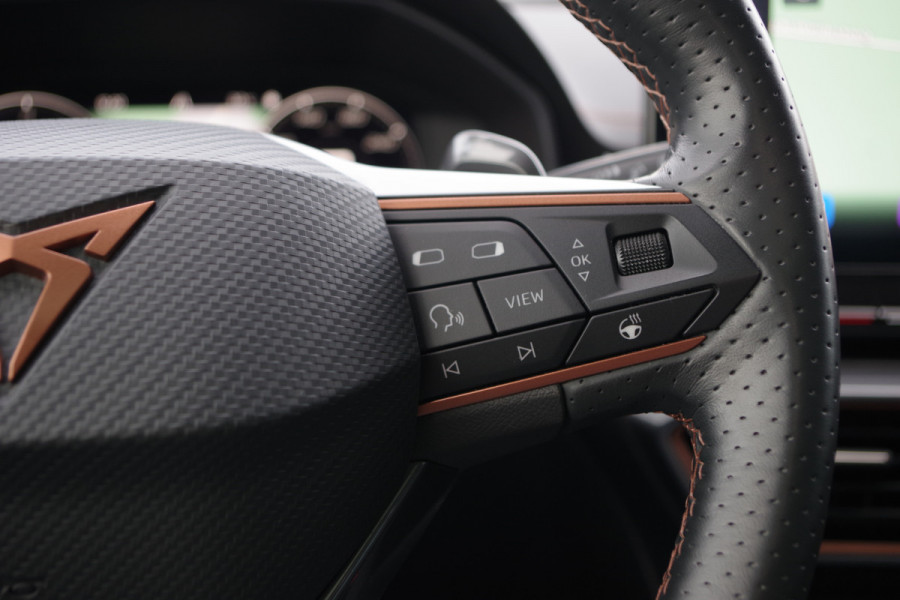 CUPRA Formentor 1.4 e-Hybrid 204 PK Performance PHEV, Panoramadak, Adap. Cruise Control, Carplay