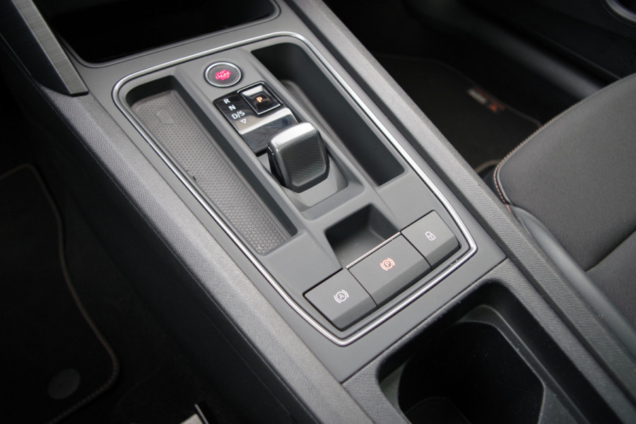 CUPRA Formentor 1.4 e-Hybrid 204 PK Performance PHEV, Panoramadak, Adap. Cruise Control, Carplay