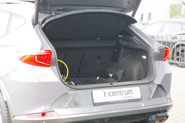 CUPRA Formentor 1.4 e-Hybrid 204 PK Performance PHEV, Panoramadak, Adap. Cruise Control, Carplay