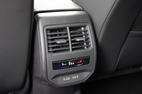 CUPRA Formentor 1.4 e-Hybrid 204 PK Performance PHEV, Panoramadak, Adap. Cruise Control, Carplay