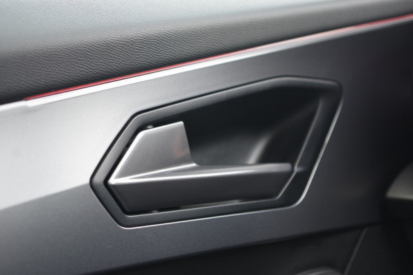 CUPRA Formentor 1.4 e-Hybrid 204 PK Performance PHEV, Panoramadak, Adap. Cruise Control, Carplay