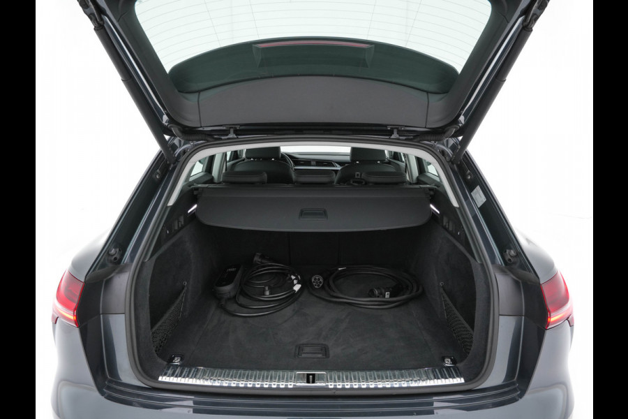 Audi e-tron 55 quattro Advanced edition Plus 95 kWh [3-Fase] {SOH-93%} (INCL-BTW) Aut.*LEATHER | ADAPTIVE-CRUISE | FULL-LED | DIGI-COCKPIT | KEYLESS | MEMORY-PACK | CAMERA | NAVI-FULLMAP | SHIFT-PADDLES | DAB+ | HEATED-COMFORTSEATS | DRIVE-SELECT | 20''AL