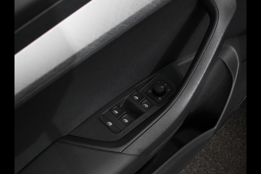 Škoda Karoq 1.5 TSI 150pk DSG ACT Selection | Navigatie | Apple Carplay/Android Auto | Camera | Parkeer sensoren | Adaptive Cruise Control | Lichtmetalen Velgen | Digitale Cockpit