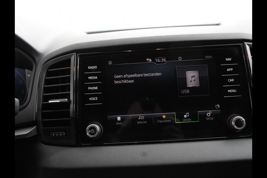 Škoda Karoq 1.5 TSI 150pk DSG ACT Selection | Navigatie | Apple Carplay/Android Auto | Camera | Parkeer sensoren | Adaptive Cruise Control | Lichtmetalen Velgen | Digitale Cockpit