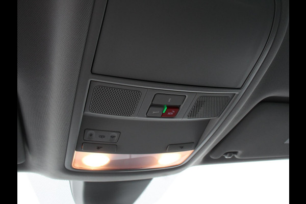 Škoda Karoq 1.5 TSI 150pk DSG ACT Selection | Navigatie | Apple Carplay/Android Auto | Camera | Parkeer sensoren | Adaptive Cruise Control | Lichtmetalen Velgen | Digitale Cockpit