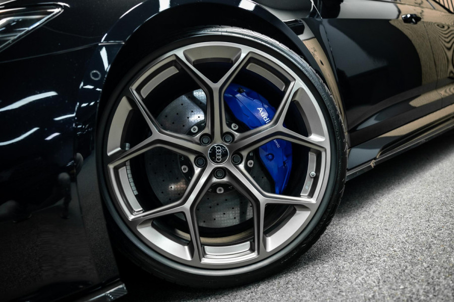 Audi A6 Avant RS 6 TFSI quattro | Audi Exclusive | Eventuri | Keramisch | B/O 3D | Pano |