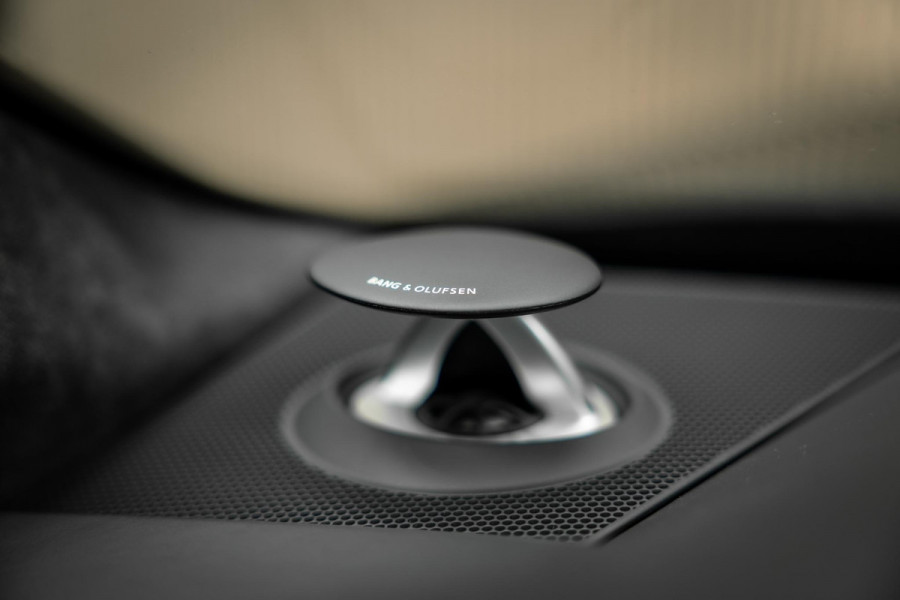 Audi A6 Avant RS 6 TFSI quattro | Audi Exclusive | Eventuri | Keramisch | B/O 3D | Pano |