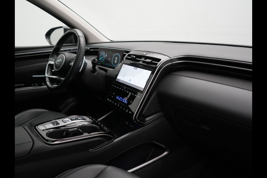 Hyundai Tucson 1.6 T-GDI Premium 4WD Plug In Hybrid 266pk Dealer O.H. PHEV | Trekhaak Afn. | Panodak | 360 Camera | Adaptive Cruise | Krell | Lederen Sportstoelen Memory & Ventilatie | Apple Carplay | Keyless | Stoelen & Stuur Verwarmd | Virtual | DAB |