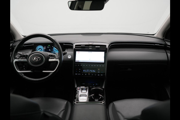 Hyundai Tucson 1.6 T-GDI Premium 4WD Plug In Hybrid 266pk Dealer O.H. PHEV | Trekhaak Afn. | Panodak | 360 Camera | Adaptive Cruise | Krell | Lederen Sportstoelen Memory & Ventilatie | Apple Carplay | Keyless | Stoelen & Stuur Verwarmd | Virtual | DAB |