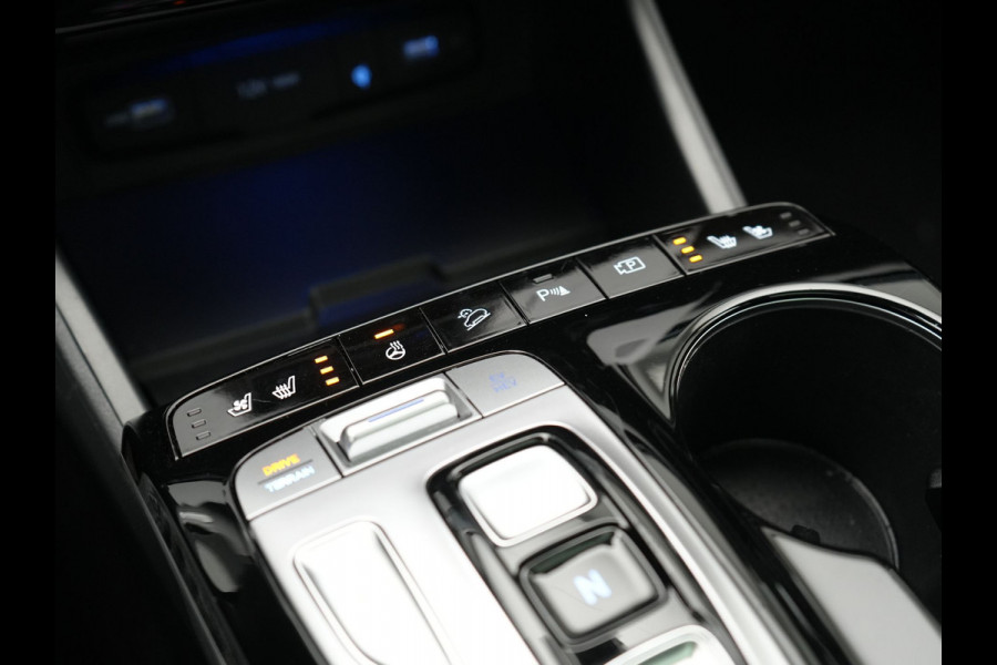 Hyundai Tucson 1.6 T-GDI Premium 4WD Plug In Hybrid 266pk Dealer O.H. PHEV | Trekhaak Afn. | Panodak | 360 Camera | Adaptive Cruise | Krell | Lederen Sportstoelen Memory & Ventilatie | Apple Carplay | Keyless | Stoelen & Stuur Verwarmd | Virtual | DAB |