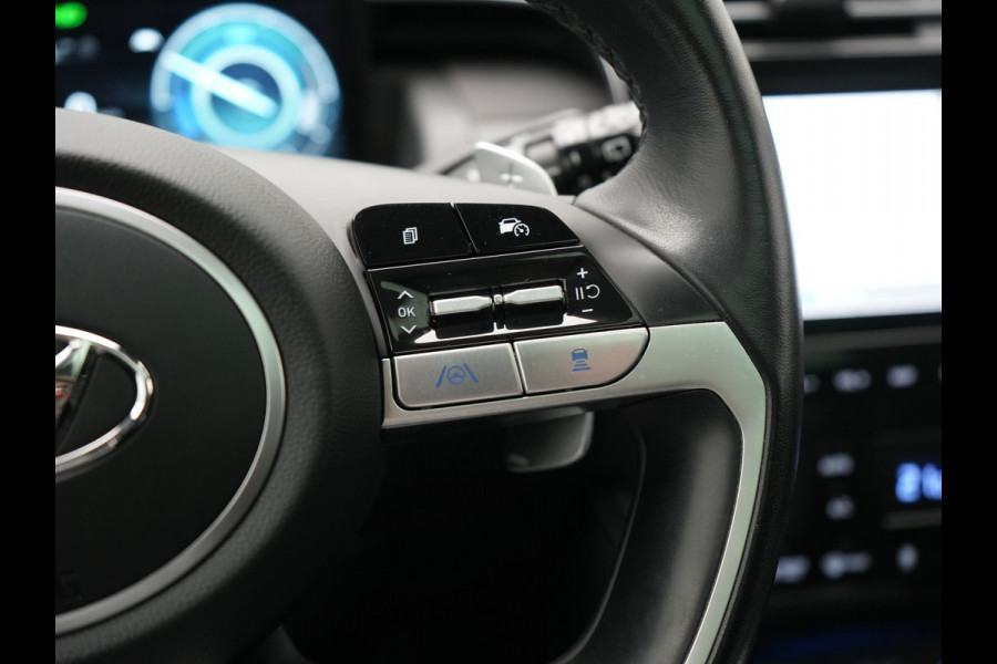Hyundai Tucson 1.6 T-GDI Premium 4WD Plug In Hybrid 266pk Dealer O.H. PHEV | Trekhaak Afn. | Panodak | 360 Camera | Adaptive Cruise | Krell | Lederen Sportstoelen Memory & Ventilatie | Apple Carplay | Keyless | Stoelen & Stuur Verwarmd | Virtual | DAB |