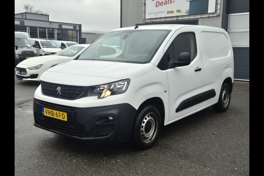 Peugeot Partner 1.5 HDI Carplay Navi Trekhaak Airco Apk 10-2026