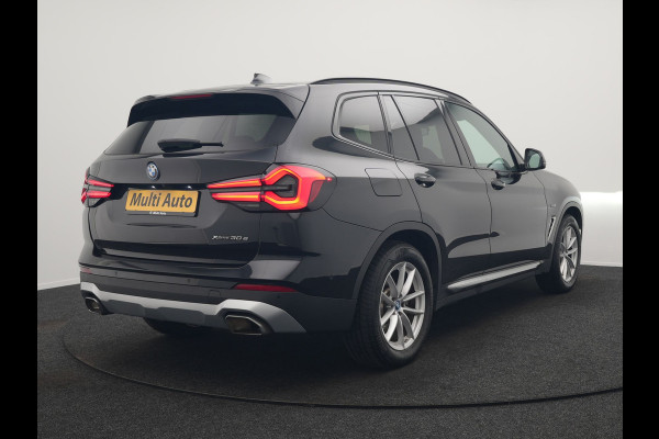 BMW X3 xDrive30e Business Edition Plus Plug In Hybrid 293pk FACELIFT Dealer O.H. PHEV | Trekhaak Af Fabriek | Panodak | Adaptive Cruise | Head Up | Laser LED | Camera | Lederen Sportstoelen & Stuur Verwarmd | Sfeerverlichting | Apple Carplay | Virtual | Keyless | DAB |