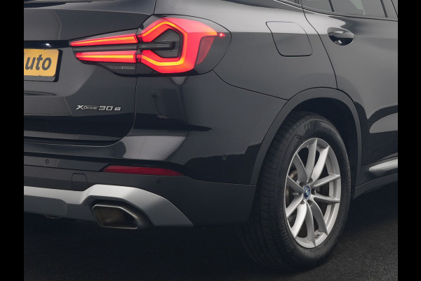 BMW X3 xDrive30e Business Edition Plus Plug In Hybrid 293pk FACELIFT Dealer O.H. PHEV | Trekhaak Af Fabriek | Panodak | Adaptive Cruise | Head Up | Laser LED | Camera | Lederen Sportstoelen & Stuur Verwarmd | Sfeerverlichting | Apple Carplay | Virtual | Keyless | DAB |