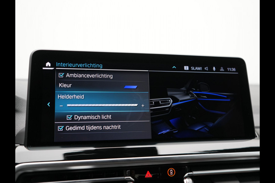 BMW X3 xDrive30e Business Edition Plus Plug In Hybrid 293pk FACELIFT Dealer O.H. PHEV | Trekhaak Af Fabriek | Panodak | Adaptive Cruise | Head Up | Laser LED | Camera | Lederen Sportstoelen & Stuur Verwarmd | Sfeerverlichting | Apple Carplay | Virtual | Keyless | DAB |