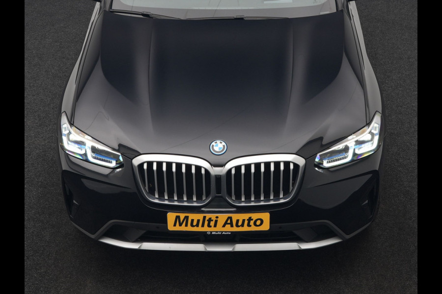 BMW X3 xDrive30e Business Edition Plus Plug In Hybrid 293pk FACELIFT Dealer O.H. PHEV | Trekhaak Af Fabriek | Panodak | Adaptive Cruise | Head Up | Laser LED | Camera | Lederen Sportstoelen & Stuur Verwarmd | Sfeerverlichting | Apple Carplay | Virtual | Keyless | DAB |