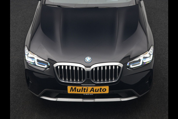 BMW X3 xDrive30e Business Edition Plus Plug In Hybrid 293pk FACELIFT Dealer O.H. PHEV | Trekhaak Af Fabriek | Panodak | Adaptive Cruise | Head Up | Laser LED | Camera | Lederen Sportstoelen & Stuur Verwarmd | Sfeerverlichting | Apple Carplay | Virtual | Keyless | DAB |