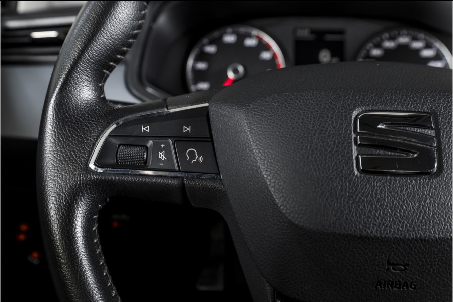 Seat Arona 1.0 TSI 95 PK Style | Cruise | Stoelverw. | App. Connect | ECC | Trekhaak | LM 16" |