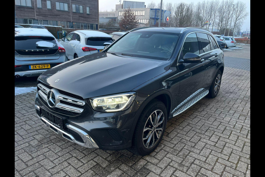 Mercedes-Benz GLC Business Solution 300e 4MATIC 320pk PHEV | Trekhaak | Stoelverwarming | Leder | Geheugenstoelen | Camera | Navigatie