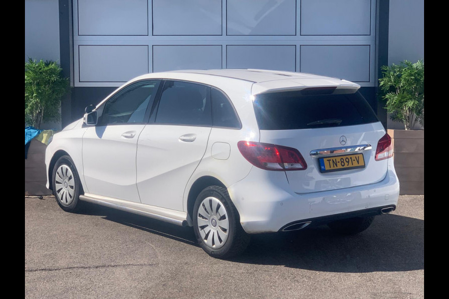 Mercedes-Benz B-Klasse 220 AUTOMAAT Apk 01-2027 / AIRCO / EURO 6 / BLUETOOTH / NAP /