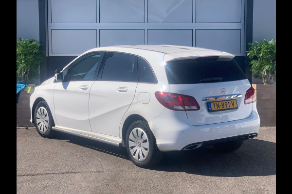 Mercedes-Benz B-Klasse 220 AUTOMAAT Apk 01-2027 / AIRCO / EURO 6 / BLUETOOTH / NAP /