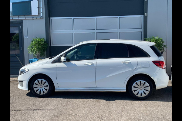 Mercedes-Benz B-Klasse 220 AUTOMAAT Apk 01-2027 / AIRCO / EURO 6 / BLUETOOTH / NAP /