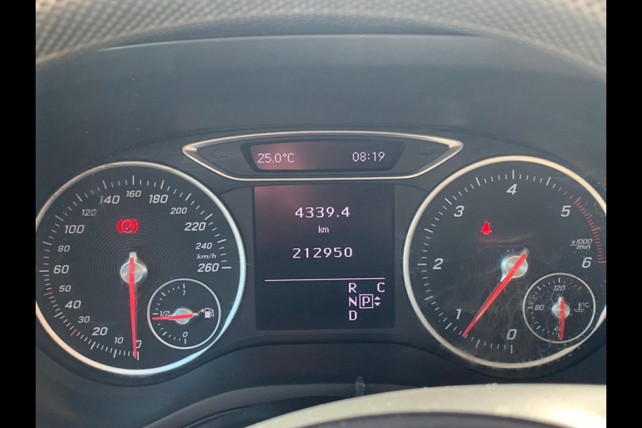 Mercedes-Benz B-Klasse 220 AUTOMAAT Apk 01-2027 / AIRCO / EURO 6 / BLUETOOTH / NAP /