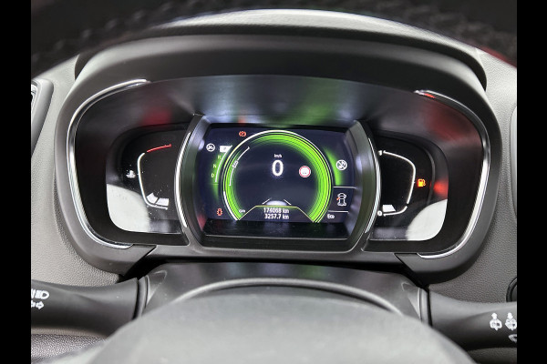 Renault Grand Scénic 1.3 TCe Bose 7p. (Goed OnderH, Panorama, Head-up, Navi, Trekhaak, Parkeersensoren, StoelV, Cruise Con, Etc)