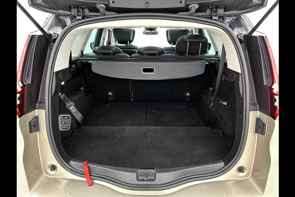 Renault Grand Scénic 1.3 TCe Bose 7p. (Goed OnderH, Panorama, Head-up, Navi, Trekhaak, Parkeersensoren, StoelV, Cruise Con, Etc)