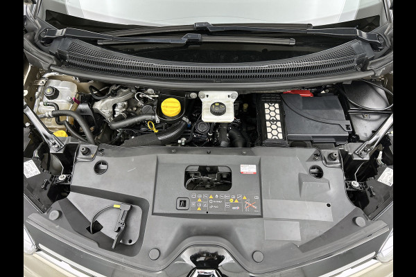 Renault Grand Scénic 1.3 TCe Bose 7p. (Goed OnderH, Panorama, Head-up, Navi, Trekhaak, Parkeersensoren, StoelV, Cruise Con, Etc)