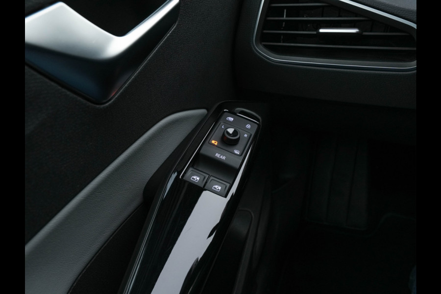 Volkswagen ID.3 Business 58 kWh [ 3-Fase-11kW ] {SOH-87%} (INCL.BTW)  *FULL-LED | AMBIENTLIGHT | KEYLESS | CAMERA | HEATED-COMFORTSEATS | DAB+ | DIGI-COCKPIT | ECC | PDC | 18''ALU*