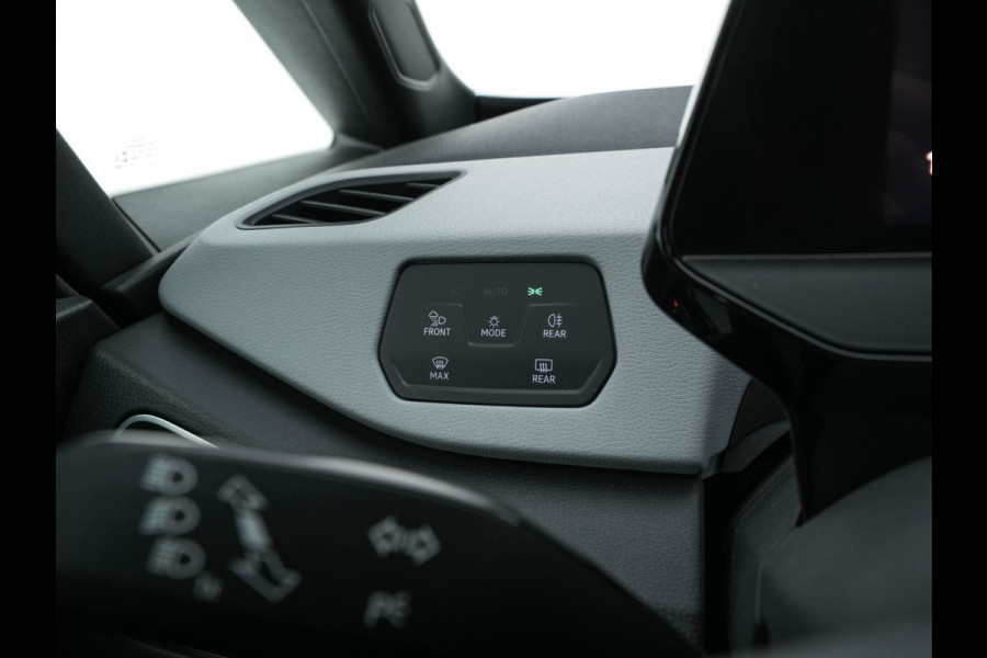 Volkswagen ID.3 Business 58 kWh [ 3-Fase-11kW ] {SOH-87%} (INCL.BTW)  *FULL-LED | AMBIENTLIGHT | KEYLESS | CAMERA | HEATED-COMFORTSEATS | DAB+ | DIGI-COCKPIT | ECC | PDC | 18''ALU*