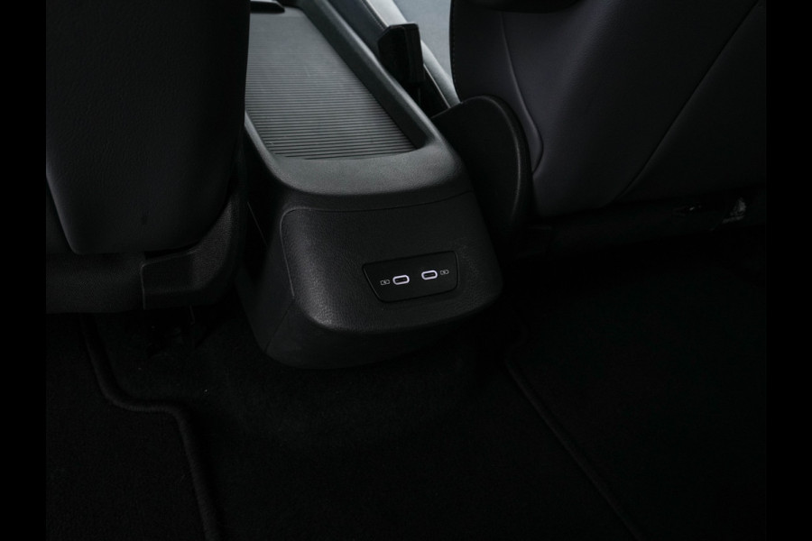 Volkswagen ID.3 Business 58 kWh [ 3-Fase-11kW ] {SOH-87%} (INCL.BTW)  *FULL-LED | AMBIENTLIGHT | KEYLESS | CAMERA | HEATED-COMFORTSEATS | DAB+ | DIGI-COCKPIT | ECC | PDC | 18''ALU*