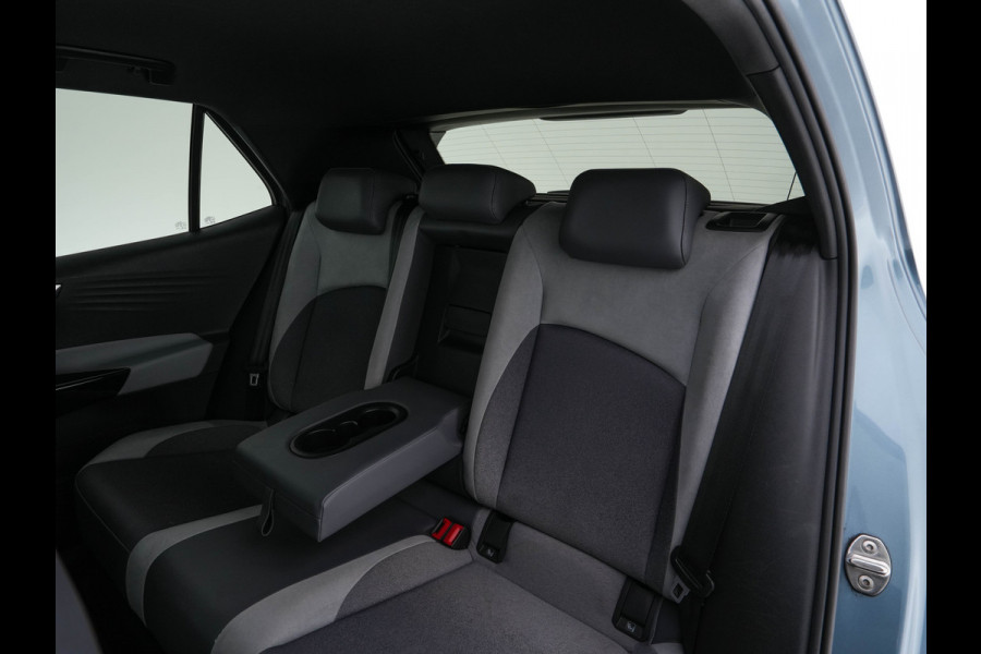 Volkswagen ID.3 Business 58 kWh [ 3-Fase-11kW ] {SOH-87%} (INCL.BTW)  *FULL-LED | AMBIENTLIGHT | KEYLESS | CAMERA | HEATED-COMFORTSEATS | DAB+ | DIGI-COCKPIT | ECC | PDC | 18''ALU*