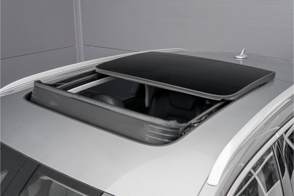 Audi e-tron e-tron 50 Quattro Launch Ed Advanced 71 kWh Pano Leder ACC 20"