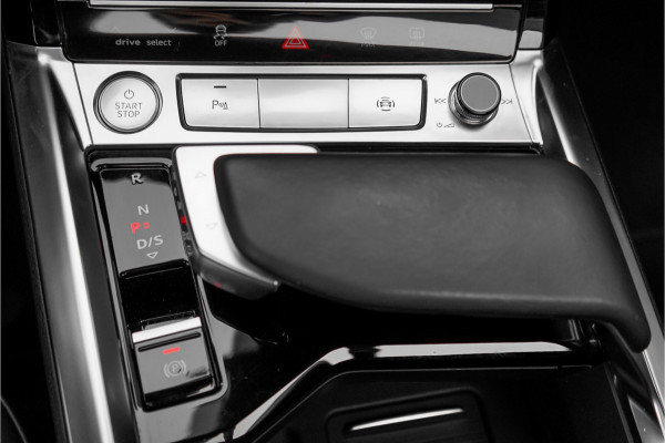 Audi e-tron e-tron 50 Quattro Launch Ed Advanced 71 kWh Pano Leder ACC 20"