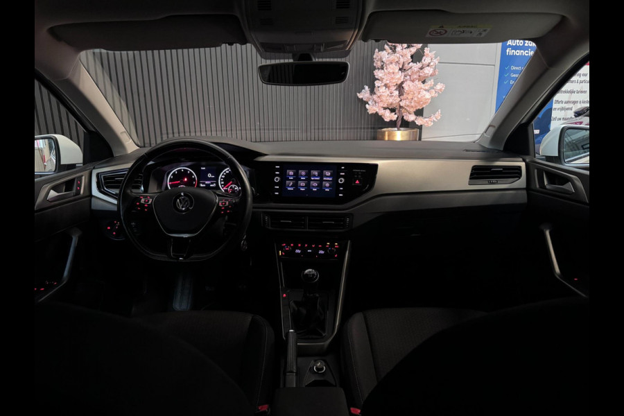 Volkswagen Polo 1.0 TSI Comfortline | CAMERA | CLIMA | STOELVERW. | CARPLAY