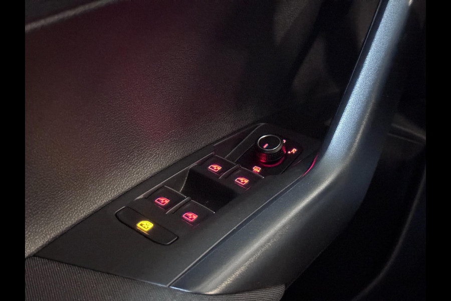 Volkswagen Polo 1.0 TSI Comfortline | CAMERA | CLIMA | STOELVERW. | CARPLAY