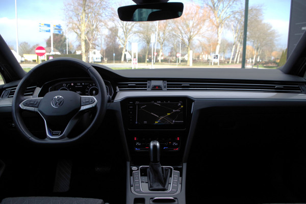 Volkswagen Passat Variant 1.4 TSI 218 PK GTE Business PHEV, Trekhaak, Winterpakket, Carplay