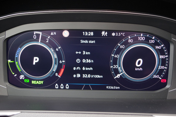 Volkswagen Passat Variant 1.4 TSI 218 PK GTE Business PHEV, Trekhaak, Winterpakket, Carplay