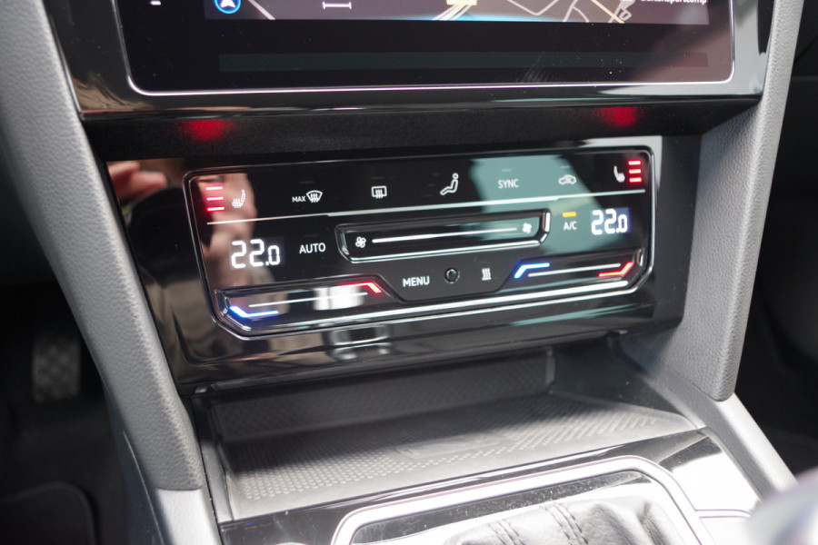 Volkswagen Passat Variant 1.4 TSI 218 PK GTE Business PHEV, Trekhaak, Winterpakket, Carplay