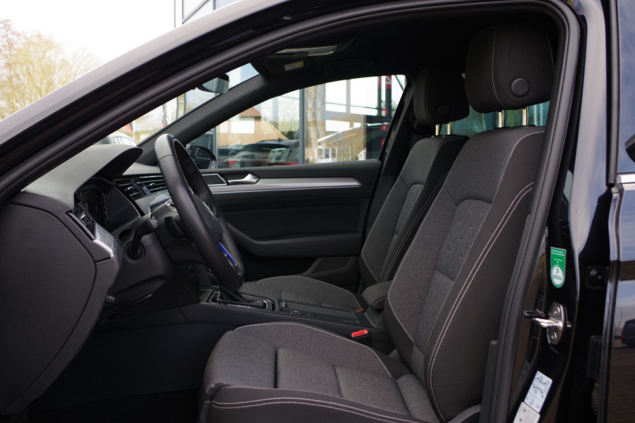 Volkswagen Passat Variant 1.4 TSI 218 PK GTE Business PHEV, Trekhaak, Winterpakket, Carplay