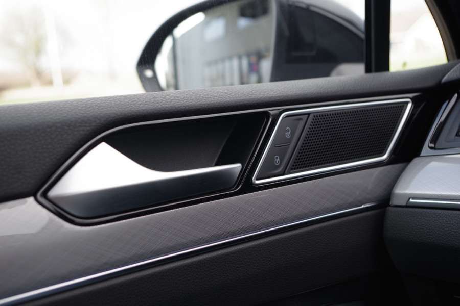 Volkswagen Passat Variant 1.4 TSI 218 PK GTE Business PHEV, Trekhaak, Winterpakket, Carplay