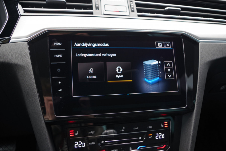 Volkswagen Passat Variant 1.4 TSI 218 PK GTE Business PHEV, Trekhaak, Winterpakket, Carplay