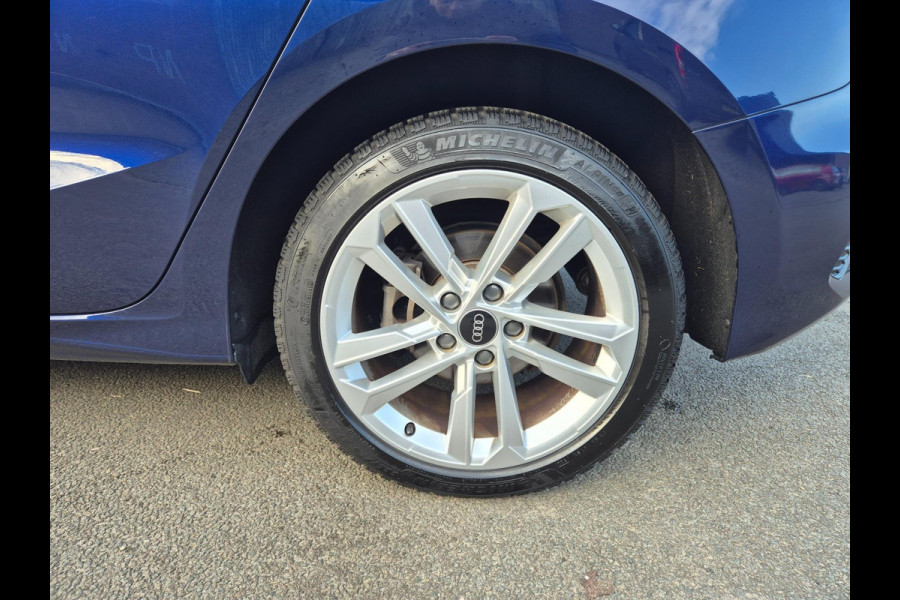 Audi A3 Sportback 40 TFSI e Business edition LED, Virtual, NAP