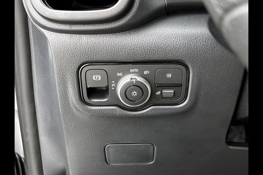 Mercedes-Benz Vito 116 CDI L2 Pro Led voor + achter Parkeerpakket Achterklep Trekhaak Achteruitrijcamera Apple Carplay/Android Auto Betimmering Cru