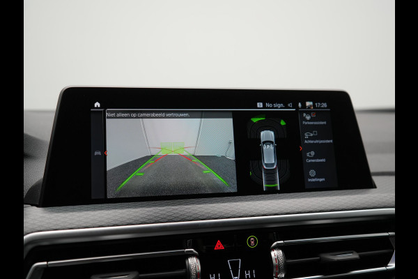 BMW X4 xDrive20i M Sport 184pk Dealer O.H. Carbon Schwarz Metallic | Adaptive Cruise | Camera | Sfeerverlichting | Lederen Sportstoelen Verwarmd | Apple Carplay | Virtual Cockpit | Navigatie | DAB | 19"L.M |