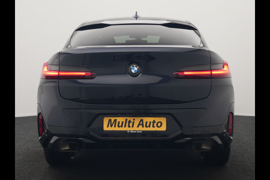 BMW X4 xDrive20i M Sport 184pk Dealer O.H. Carbon Schwarz Metallic | Adaptive Cruise | Camera | Sfeerverlichting | Lederen Sportstoelen Verwarmd | Apple Carplay | Virtual Cockpit | Navigatie | DAB | 19"L.M |