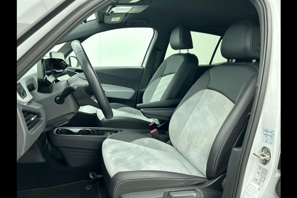 Volkswagen ID.3 Pro Edition 58 kWh Airco ECC Navi Carplay PDC VA + Camera Adaptive Cruise Control Full LED Stoel/Stuurverwarming Alcantara bekleding